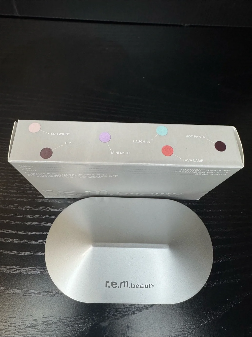 R.E.M Beauty Midnight Shadows Eyeshadow Palette